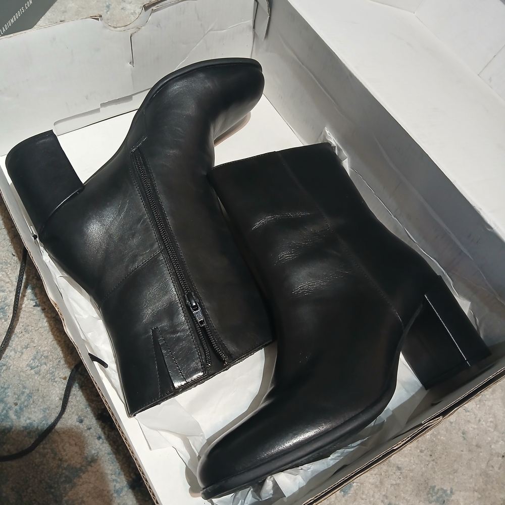 Sleek Black Ankle Boots for Women